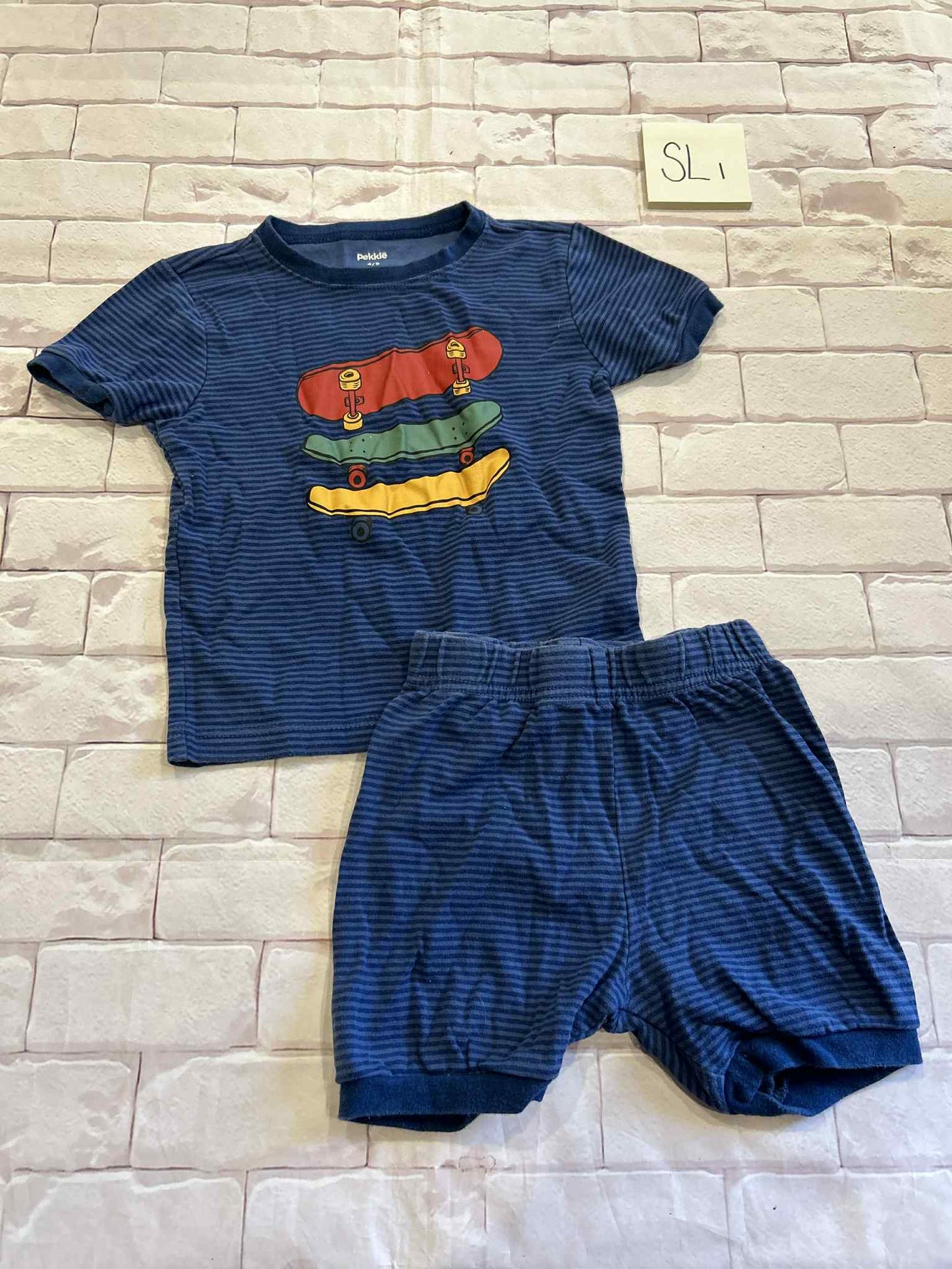 Sleepwear Size 4/5