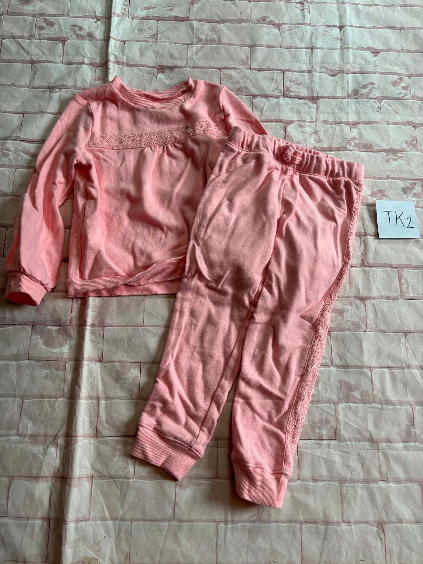 Outfit Size 5 Play