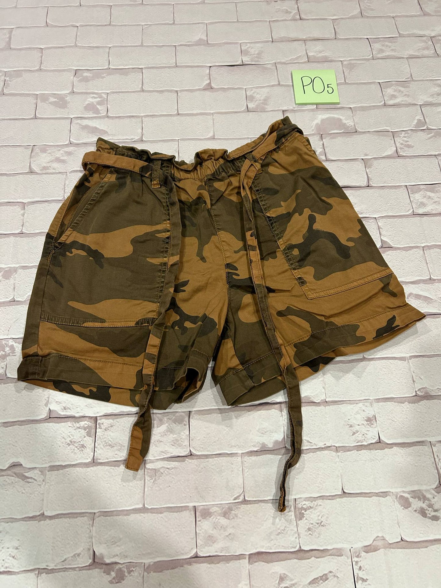 Ladies Bottoms Size 29