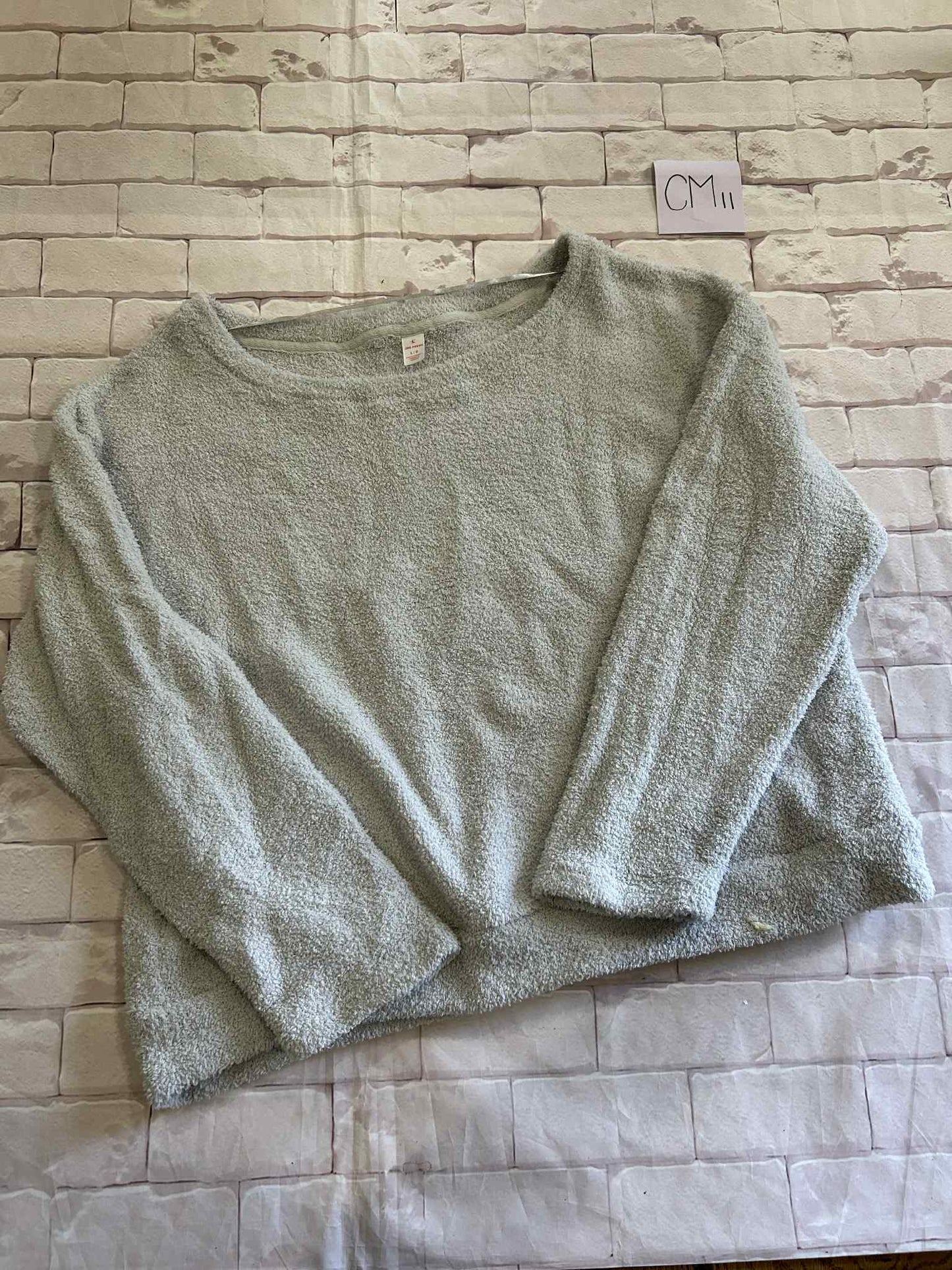 Ladies Tops Size L Fleece