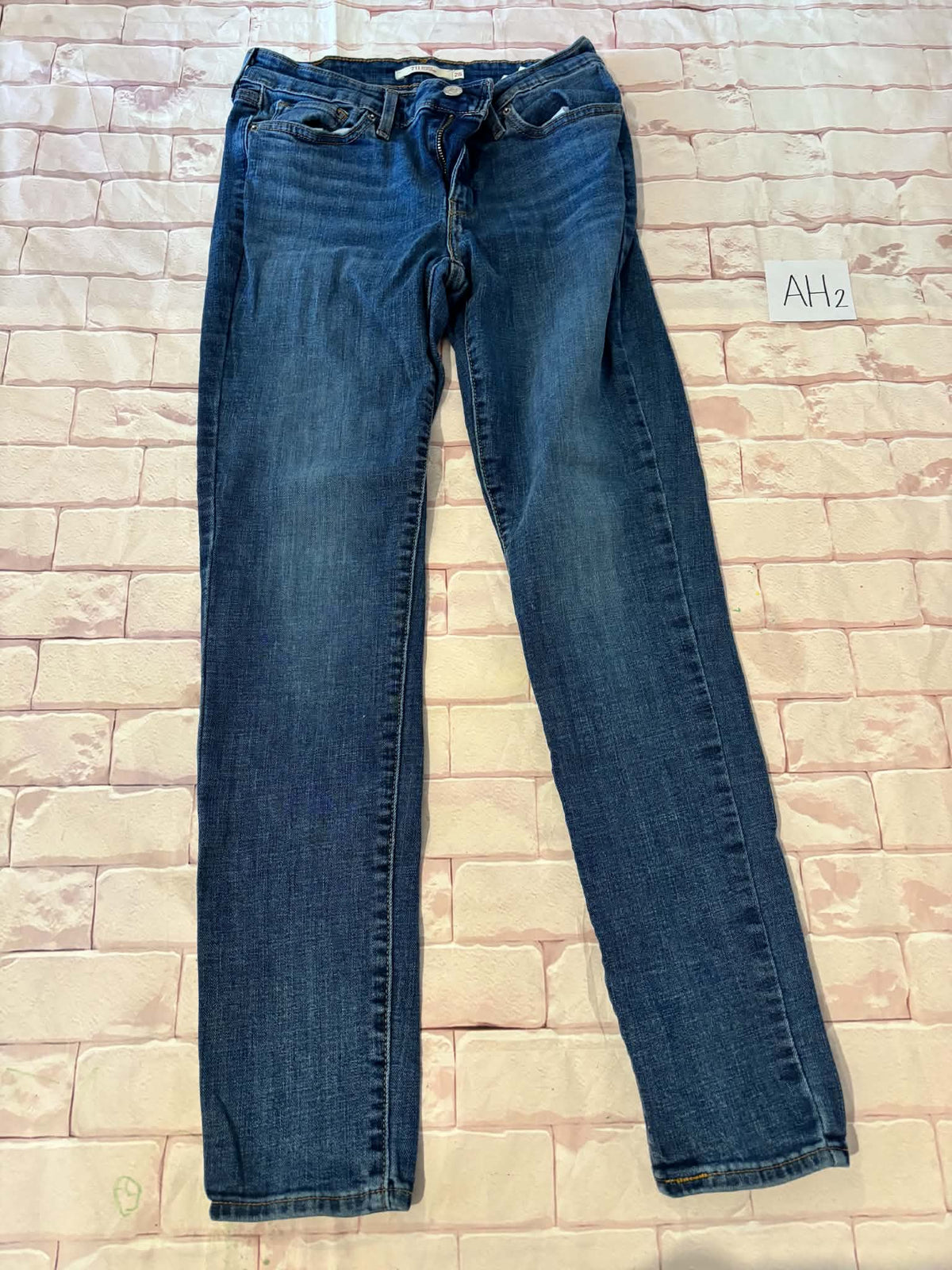 Ladies Bottoms Size 28 Skinny