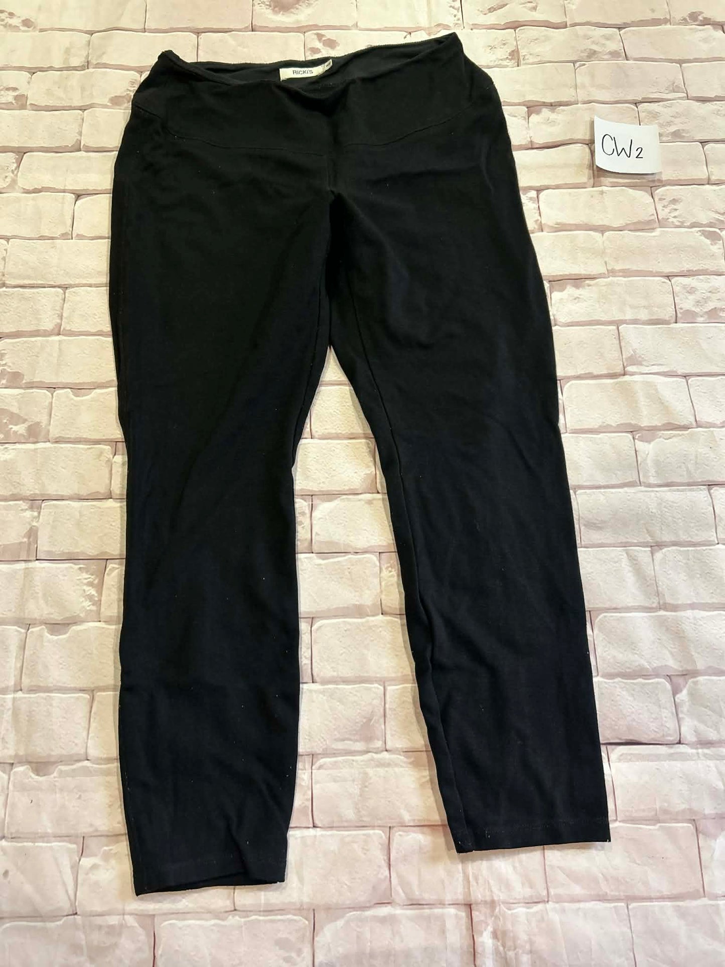 Ladies Bottoms Size M