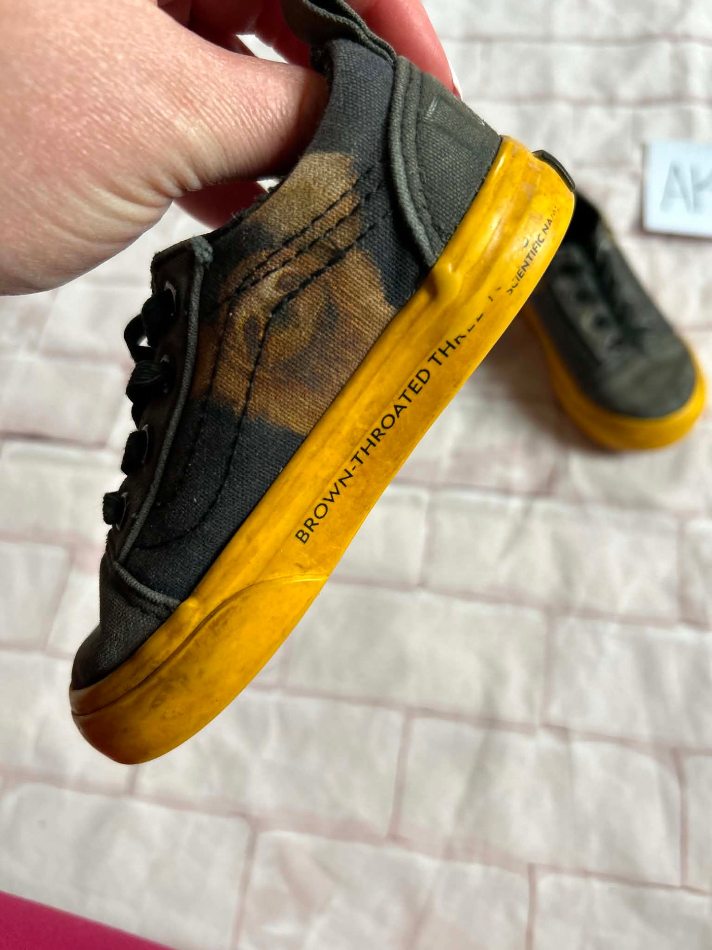 Shoes Size 6