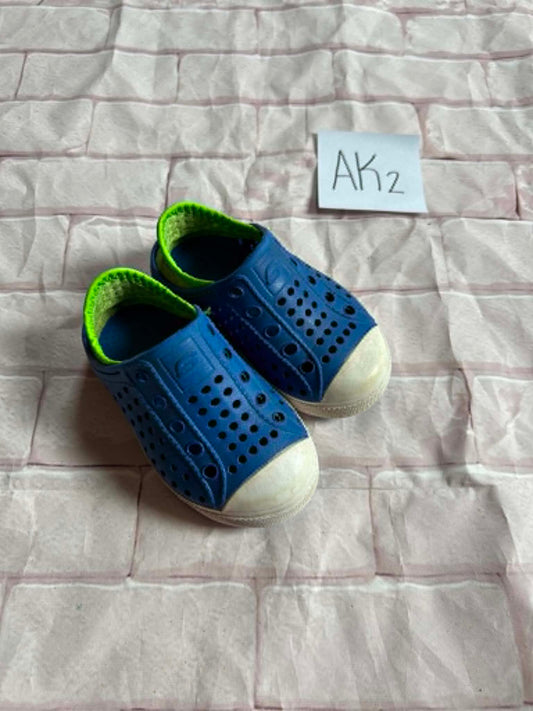 Shoes Size 6