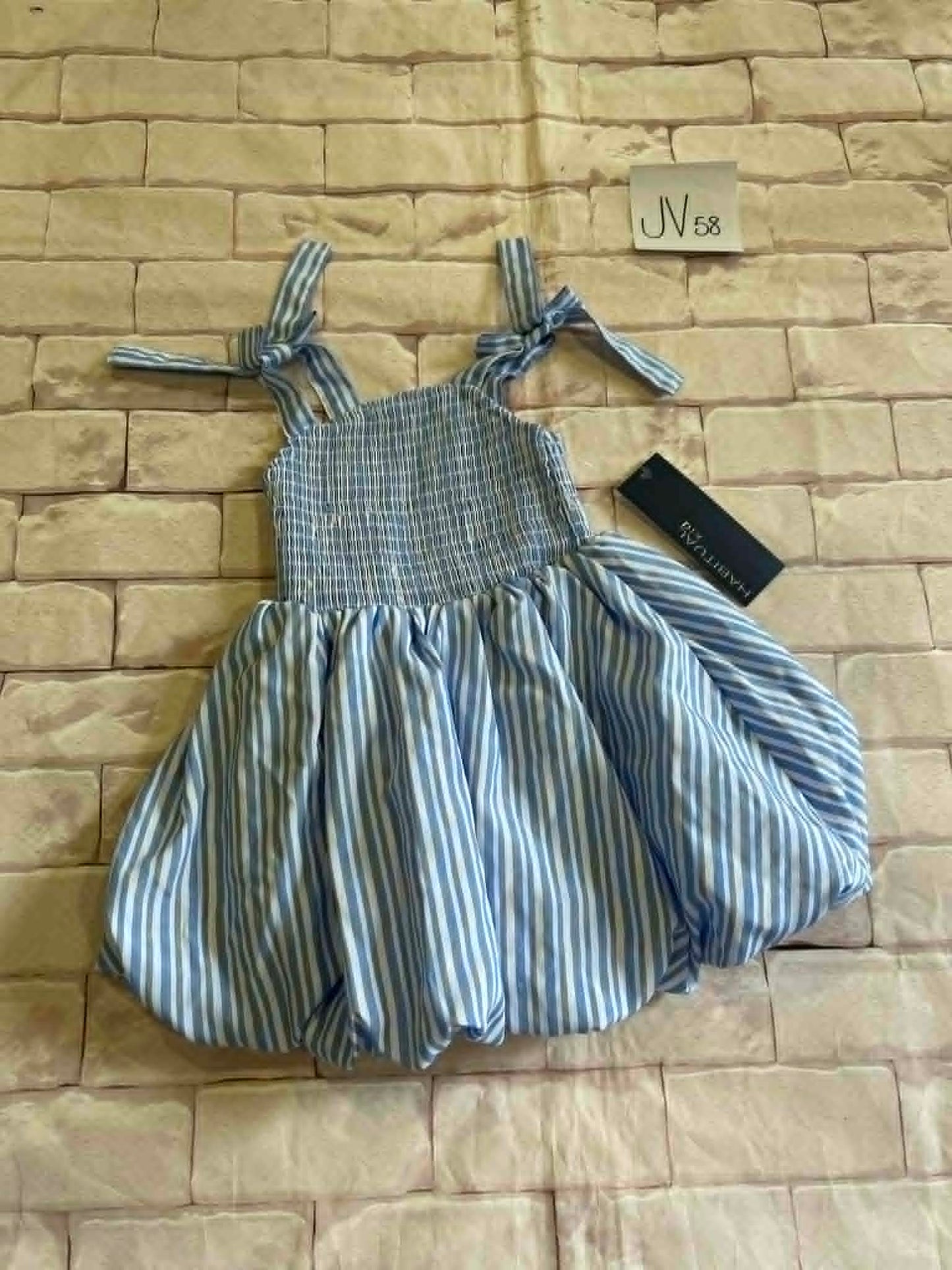 Dress Size 18m BNWT