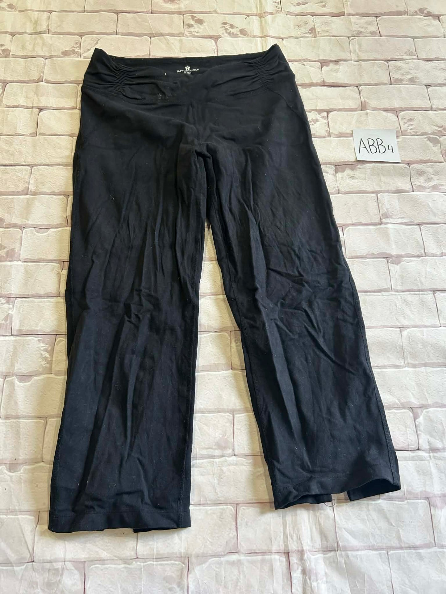 Ladies Bottoms Size S Capri