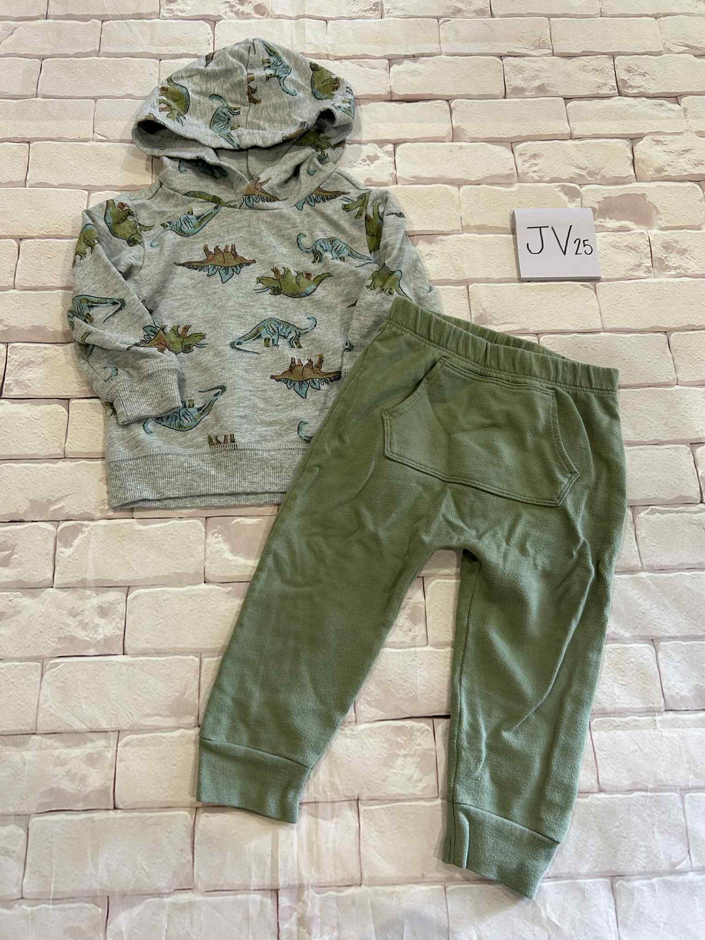 Outfits Size 18m