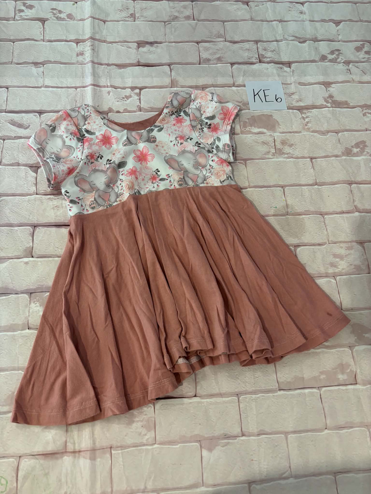 Tops Size 5/6 Small Spot