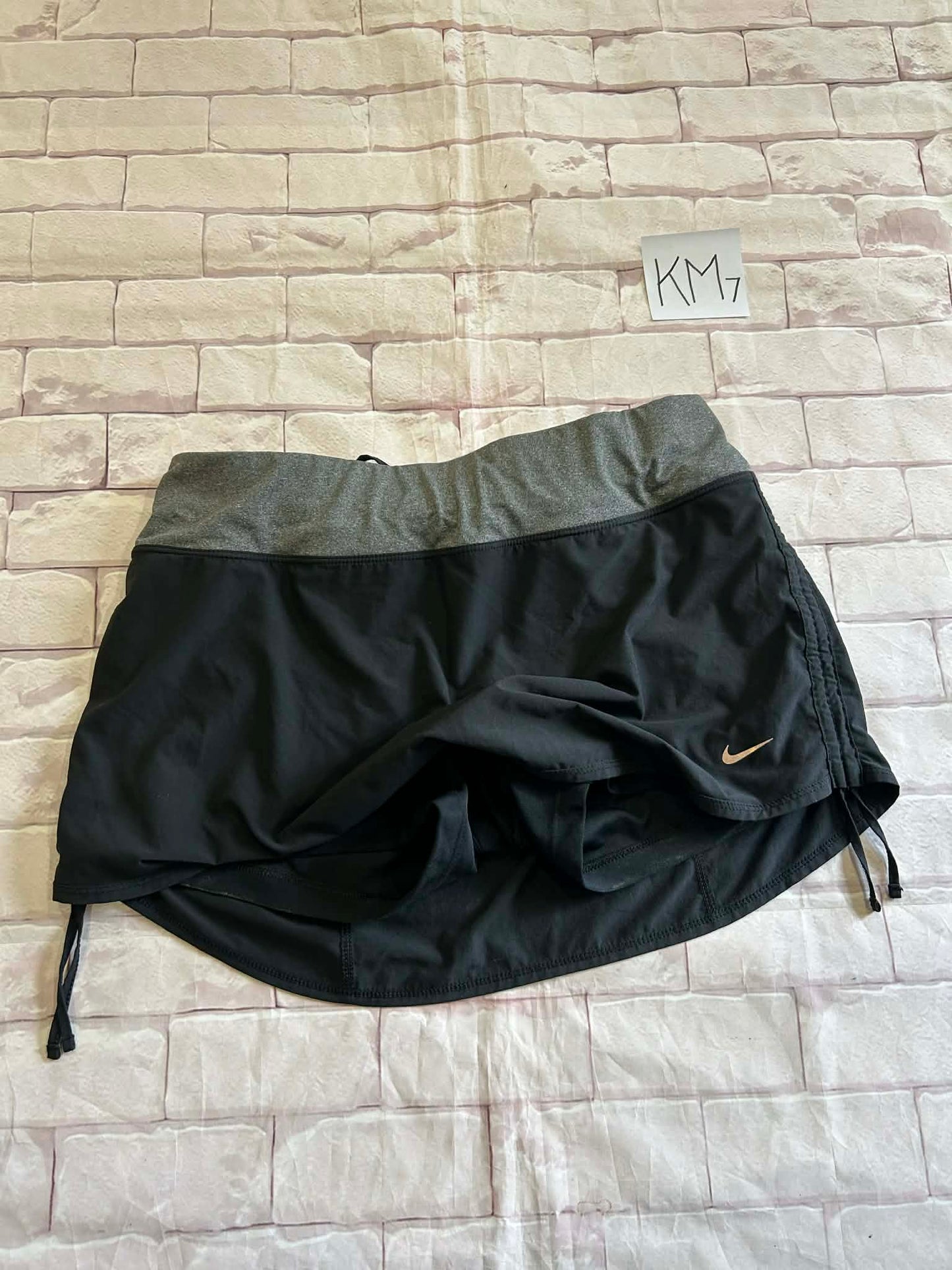 Ladies Bottoms Size M Skort