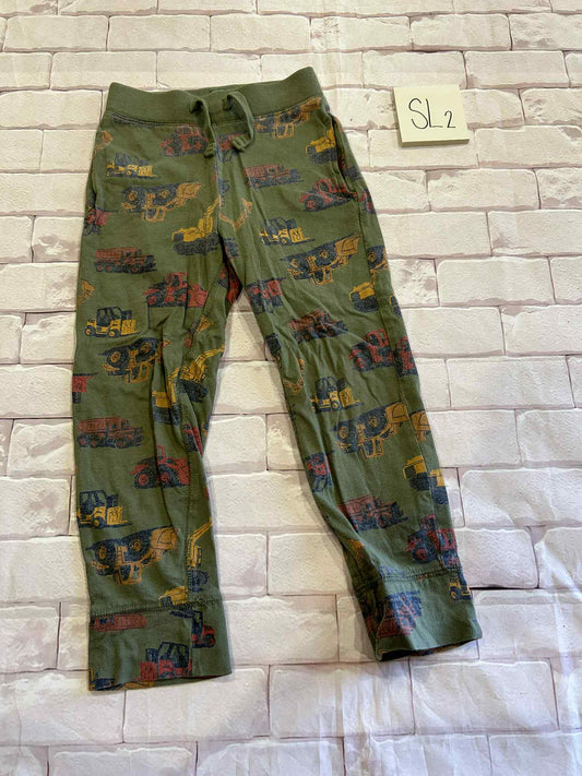 Bottoms Size 5 Small Spot