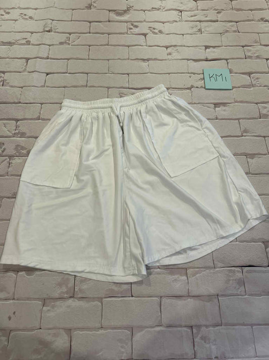 Ladies Bottoms Size M