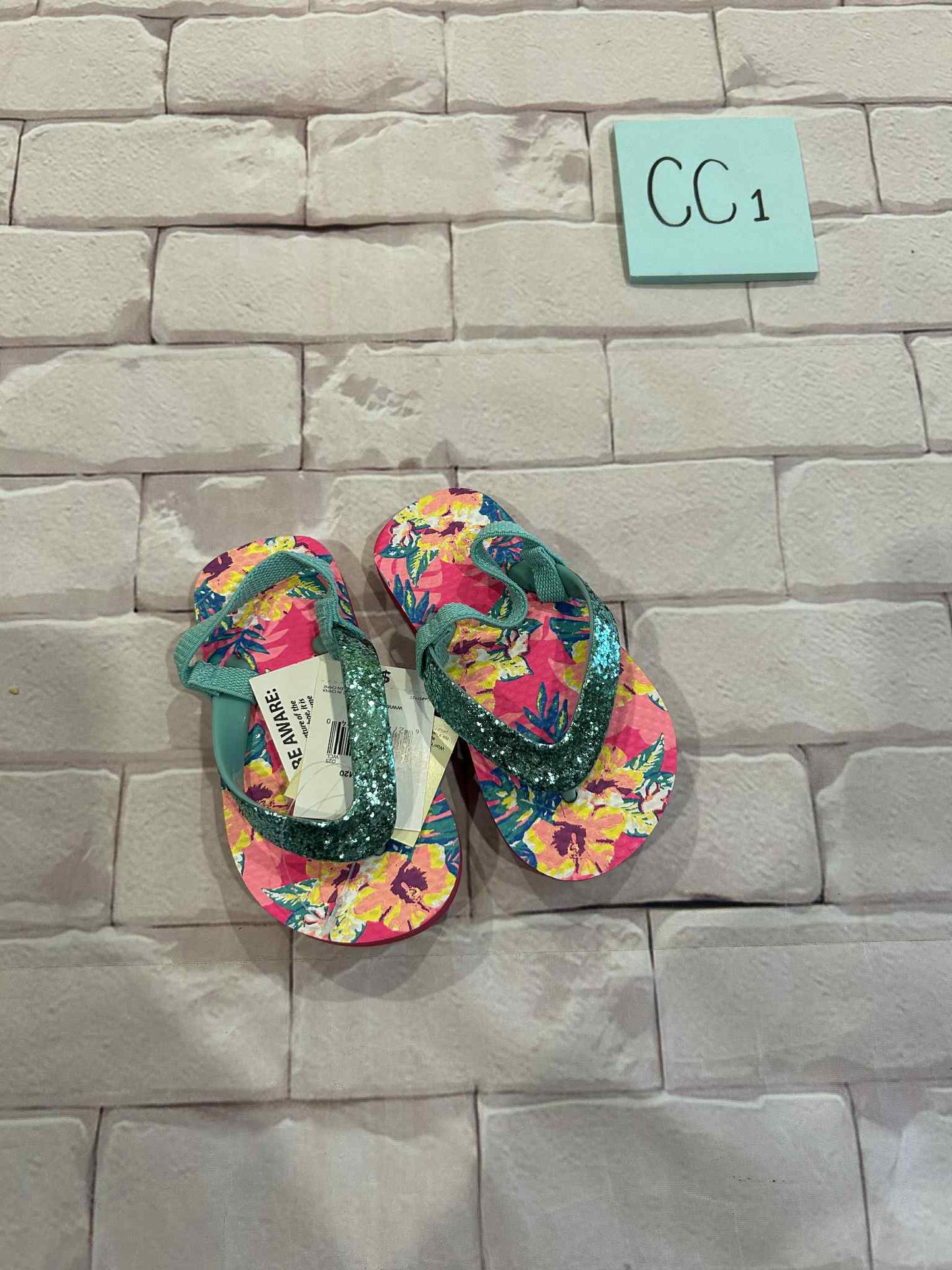Girls Shoes Size 5-6 BNWT