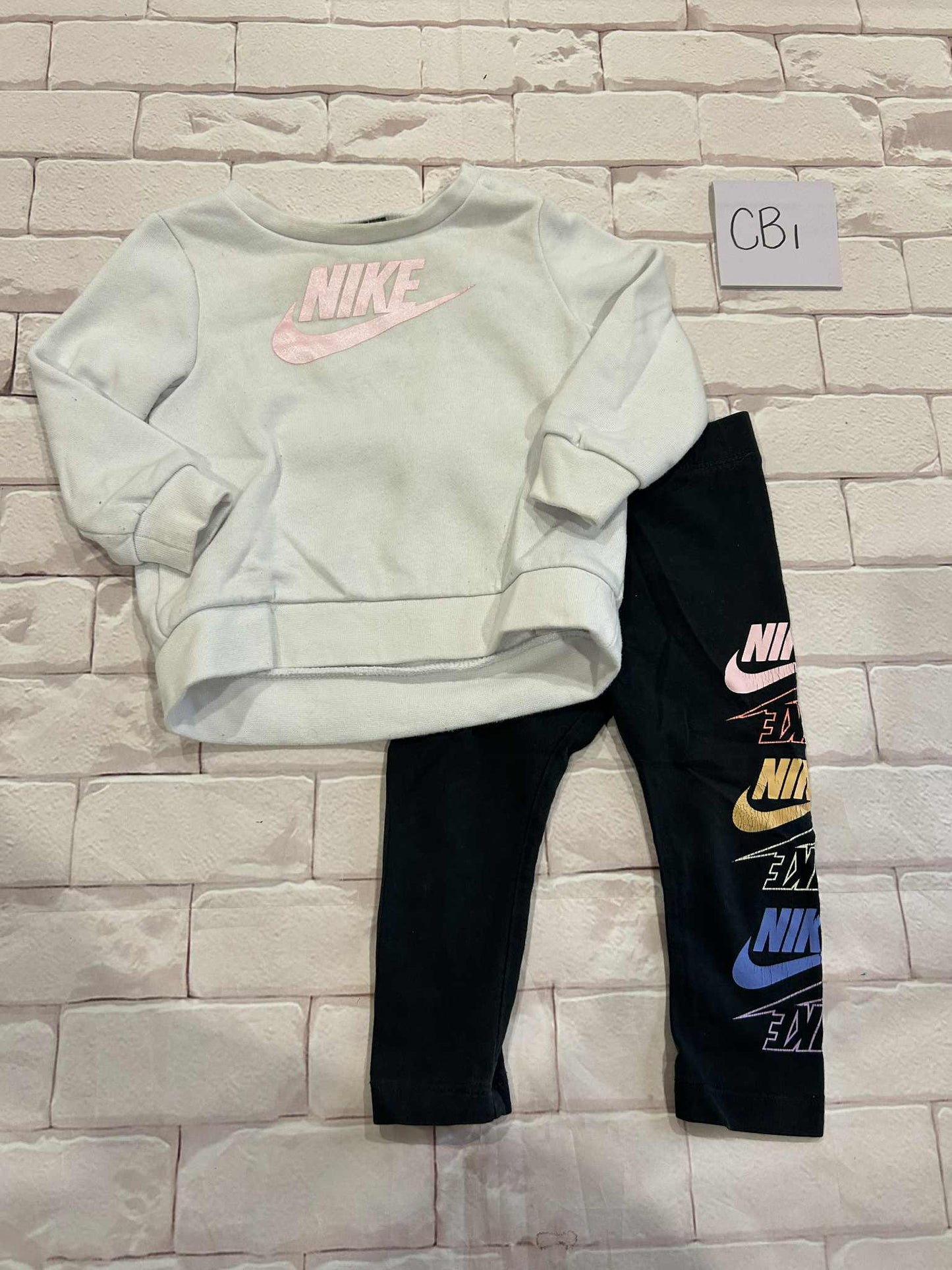 Outfits Size 12m Play