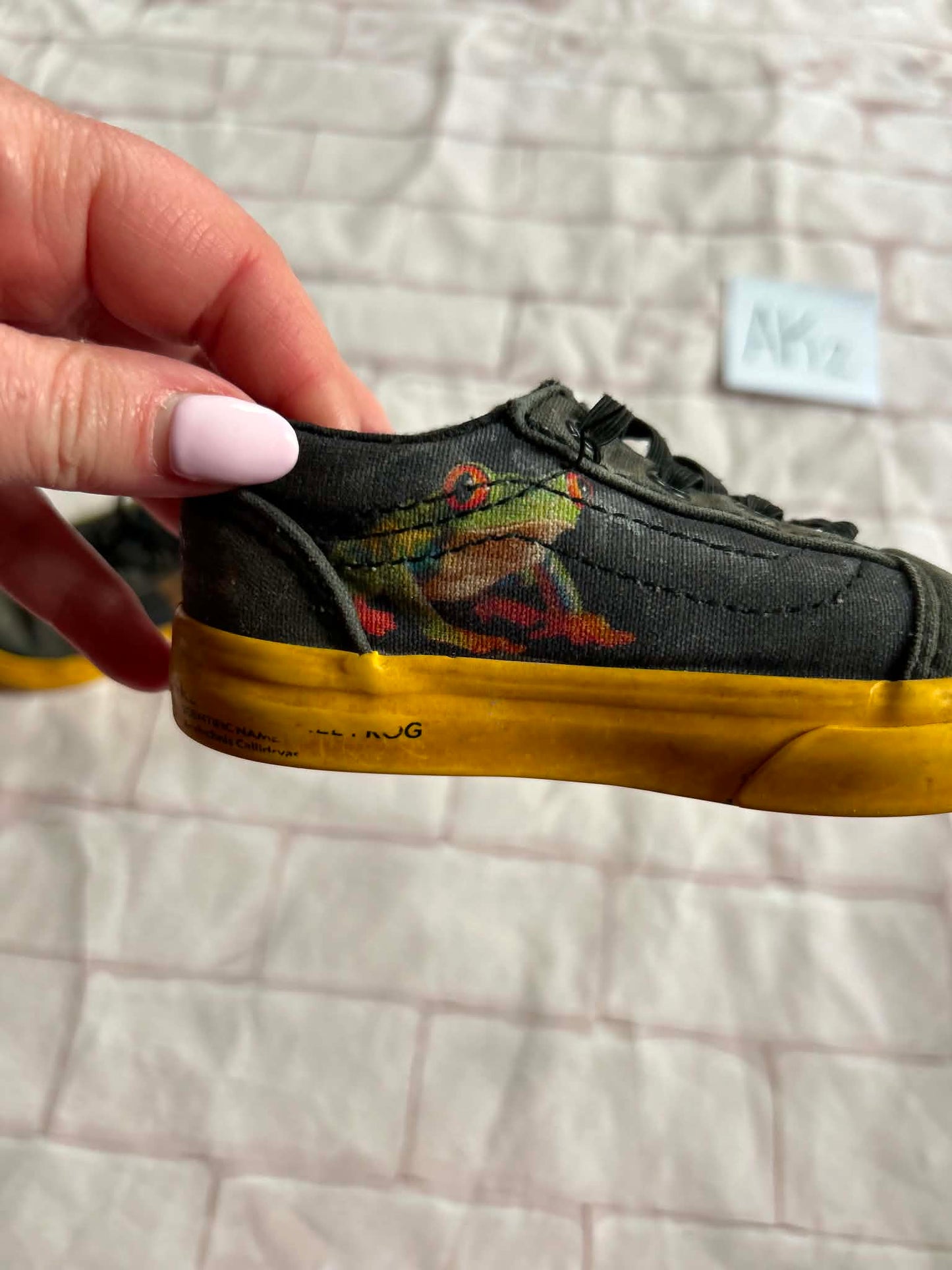 Shoes Size 6