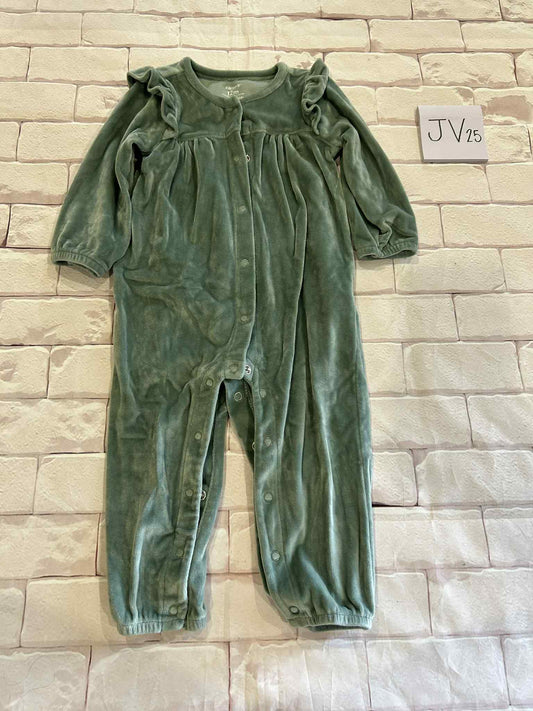 Outfits Size 12m SO soft!