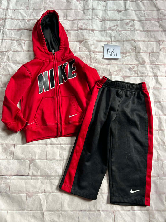 Outfits Size 24m