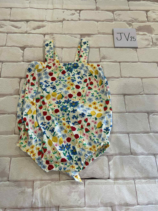 Outfits Size 6-12m