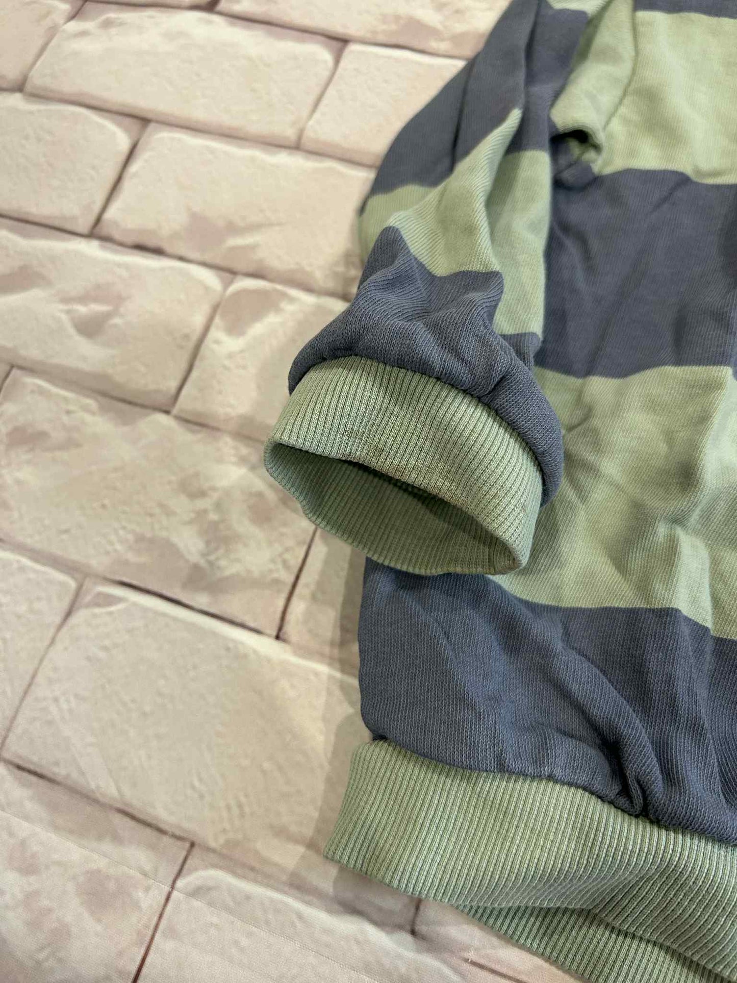 Tops Size 2-3 Mark on cuff