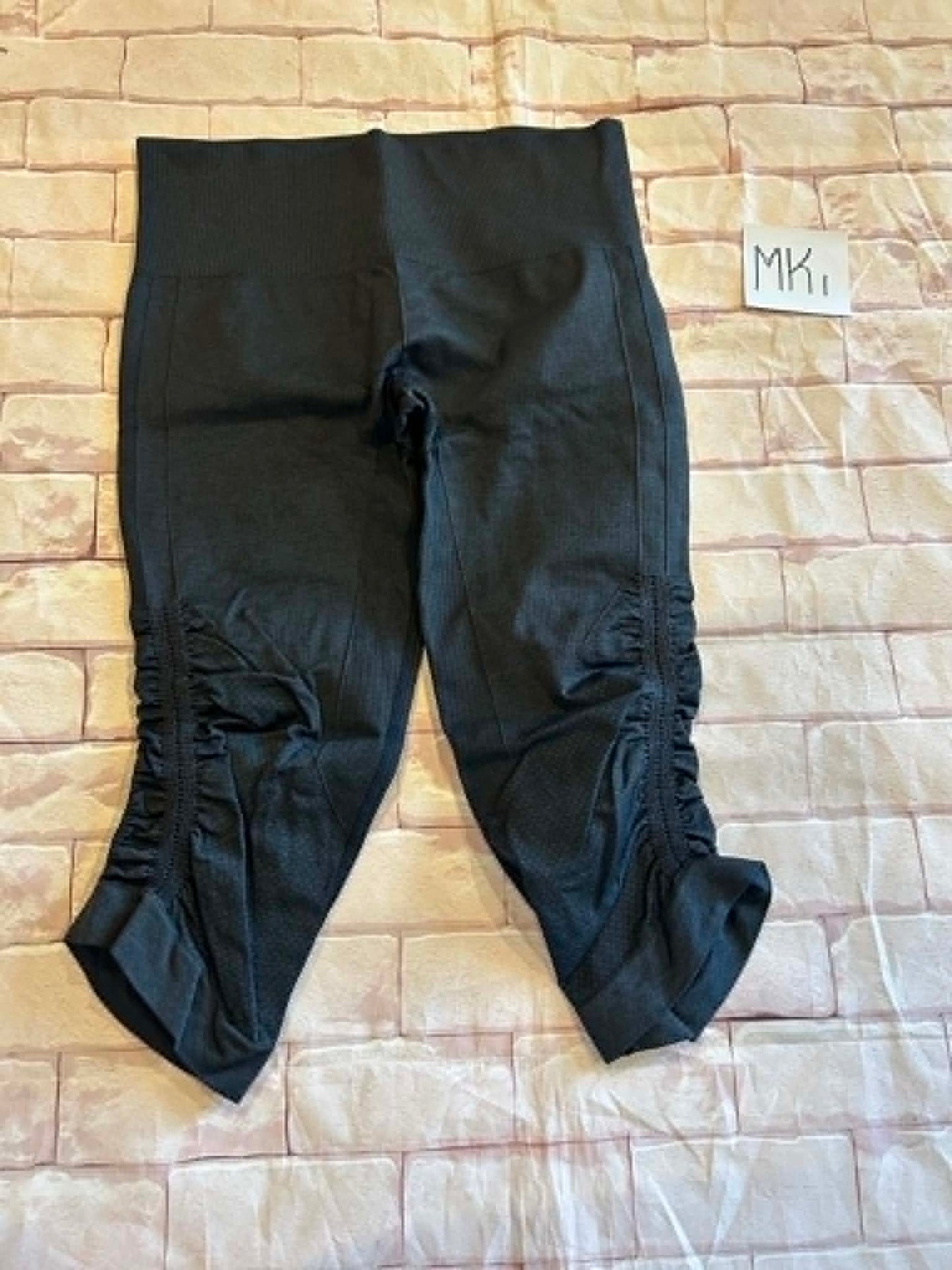 Ladies Bottoms Size 6