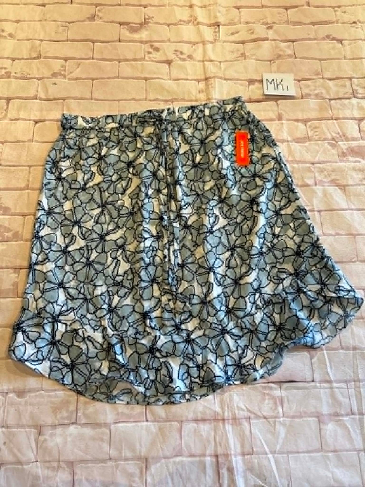 Ladies Bottoms Size M BNWT