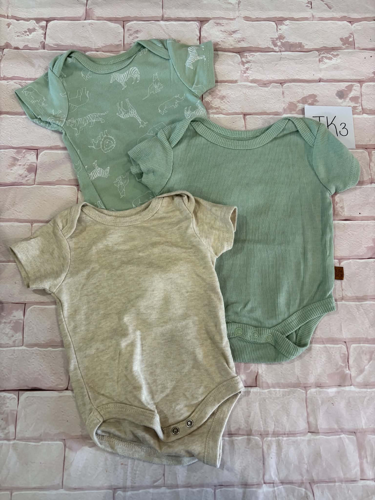 Tops Size 6-9m