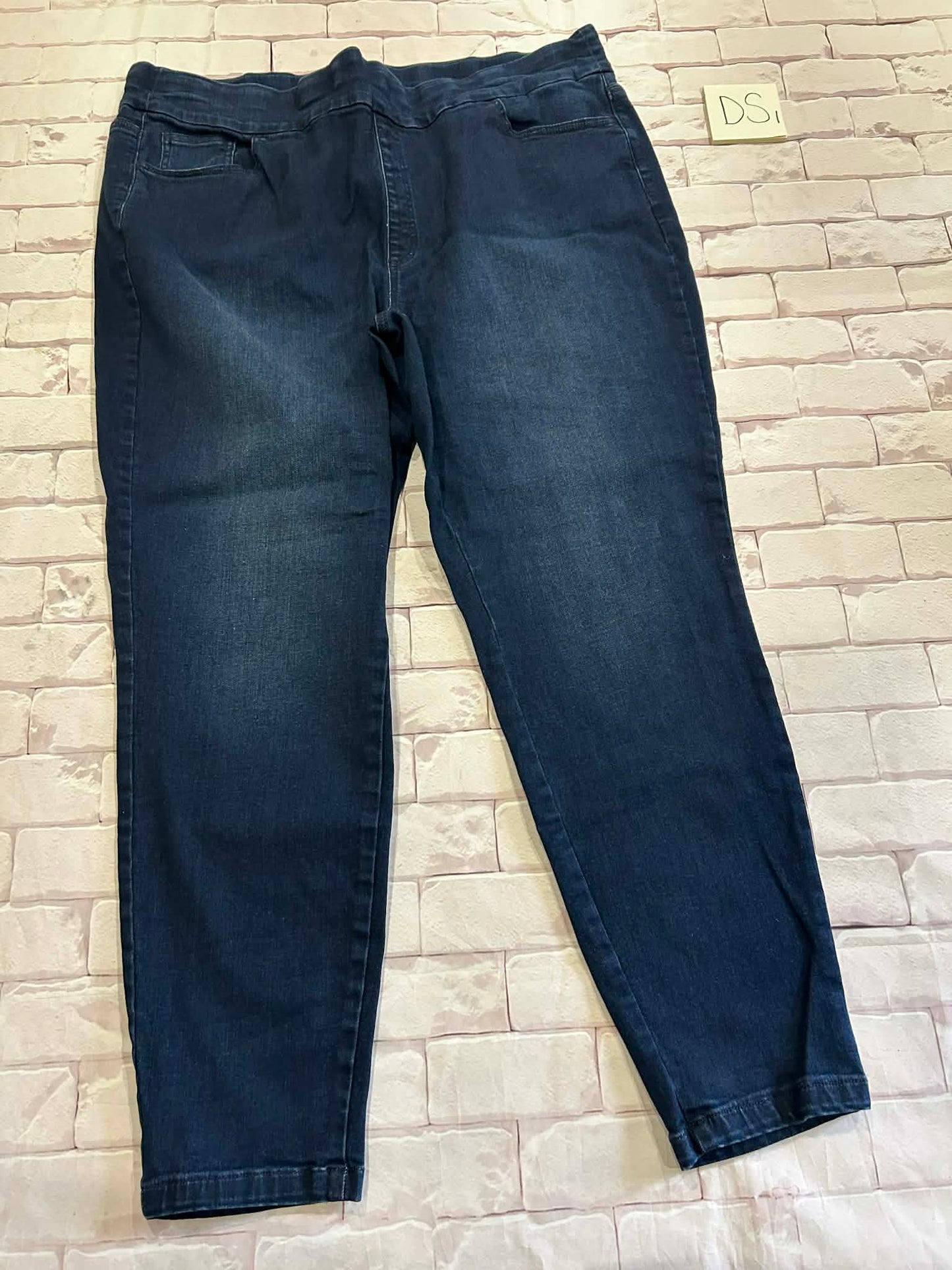 Ladies Bottoms Size 22