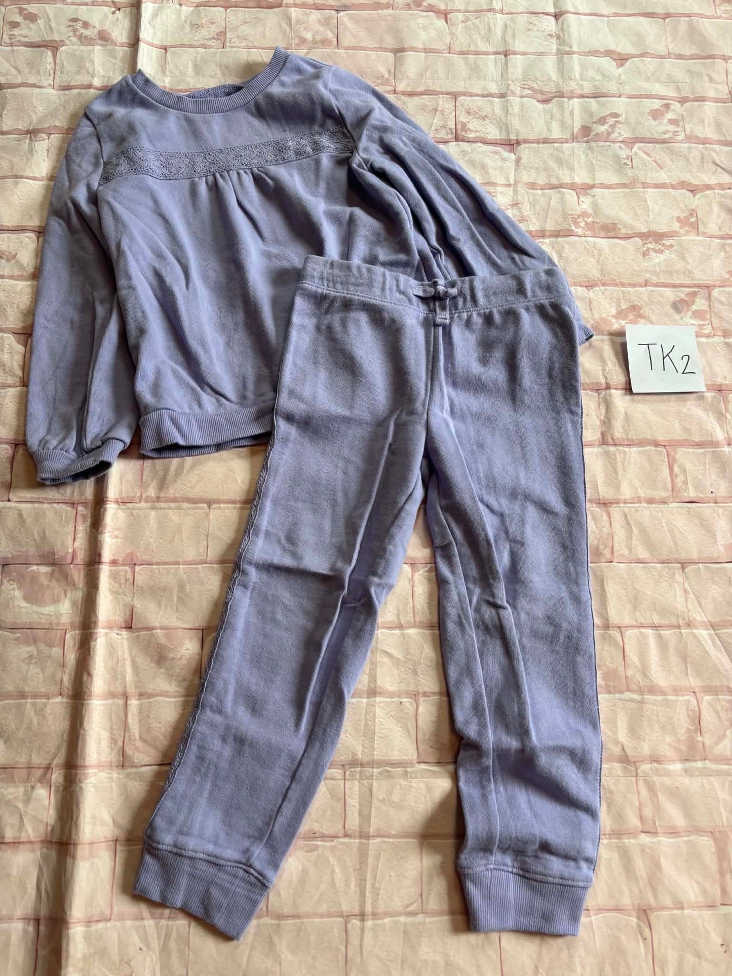 Outfit Size 5