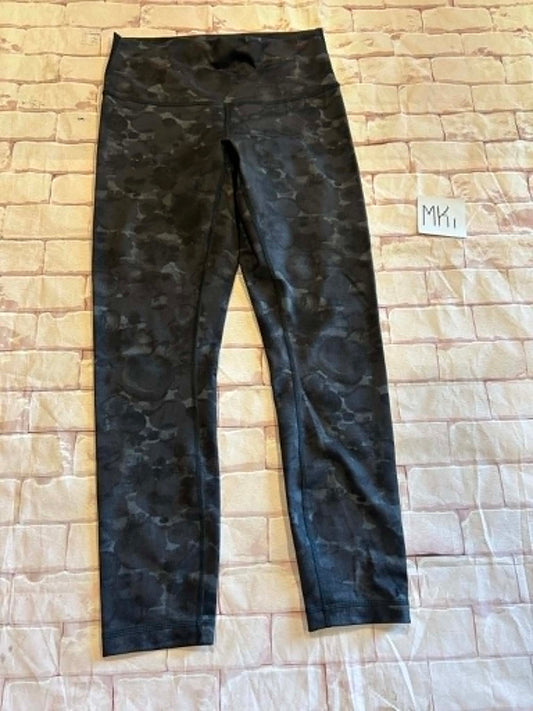 Ladies Bottoms Size 8