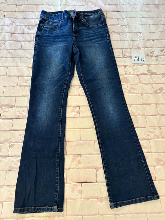 Ladies Bottoms Size 6 Reg