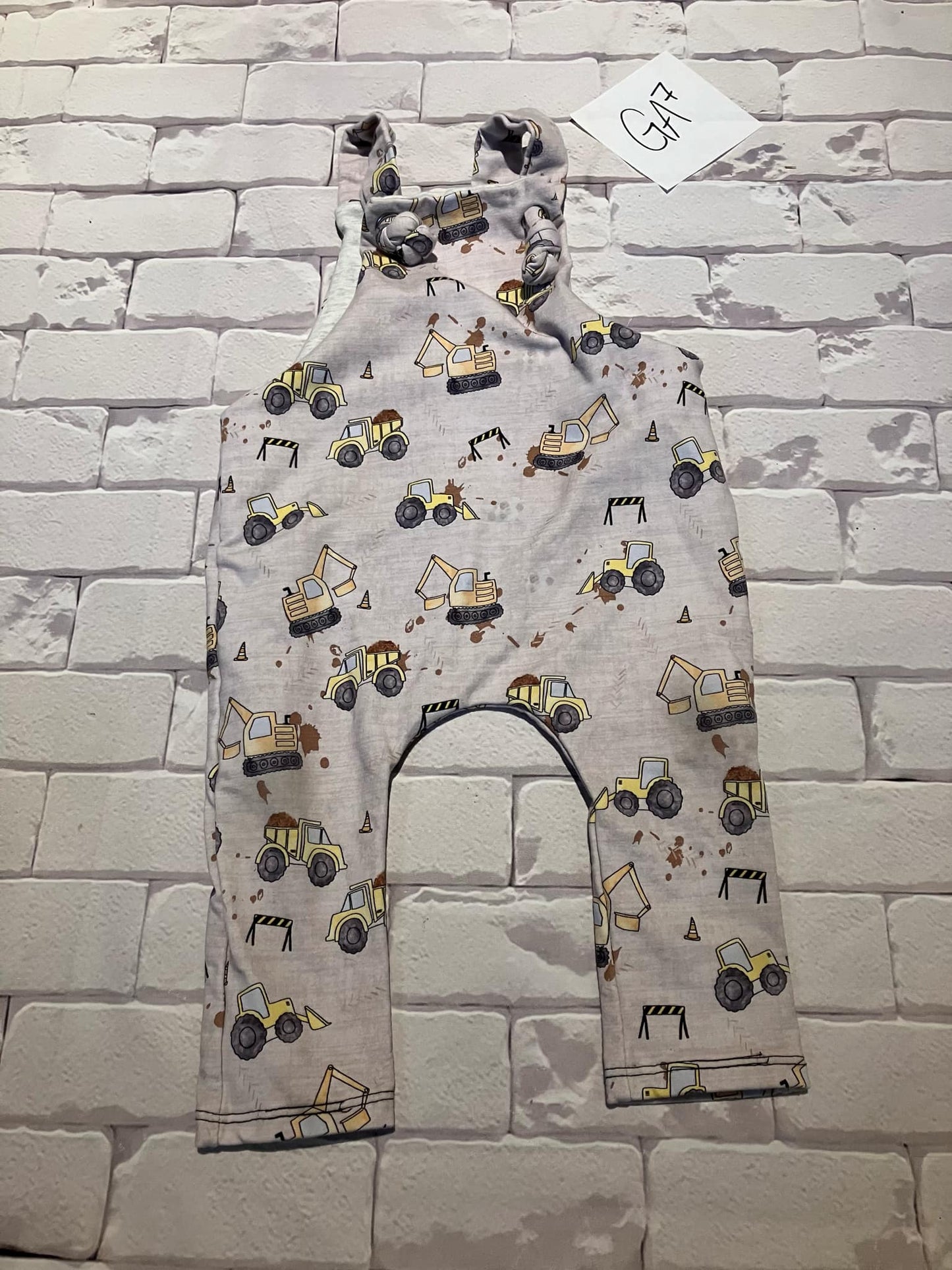 Boys Outfit Size 12-18m