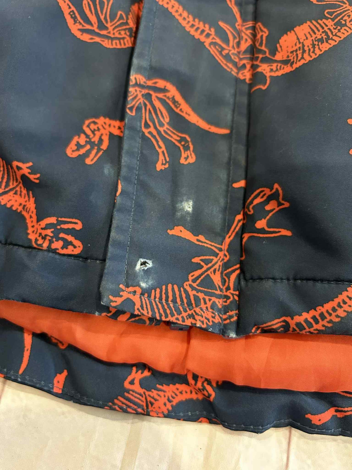 Outerwear Size 5 Small Hole