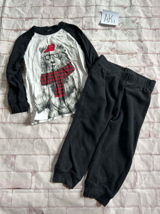 Outfits Size 2 Fleece Bottoms