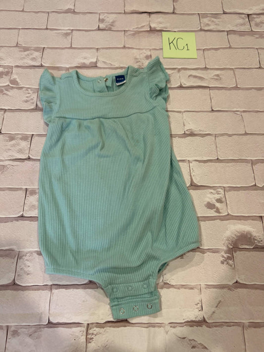 Girls Outfits Size 18-24m Play