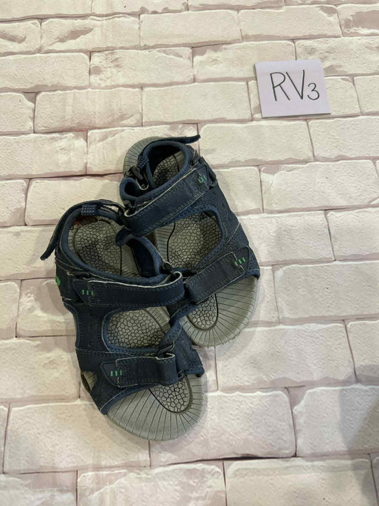 Shoes Size 13