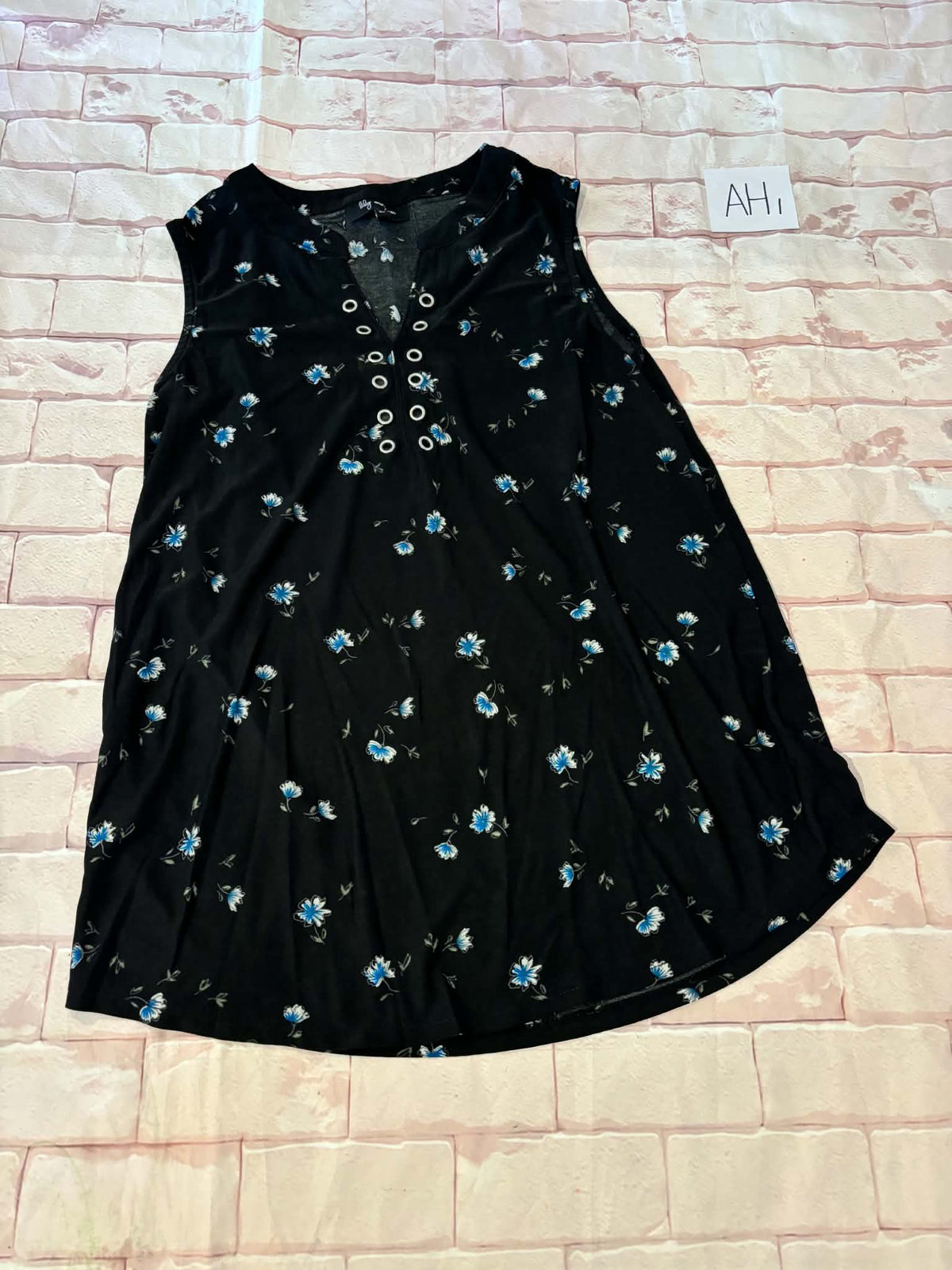 Ladies Tops Size S