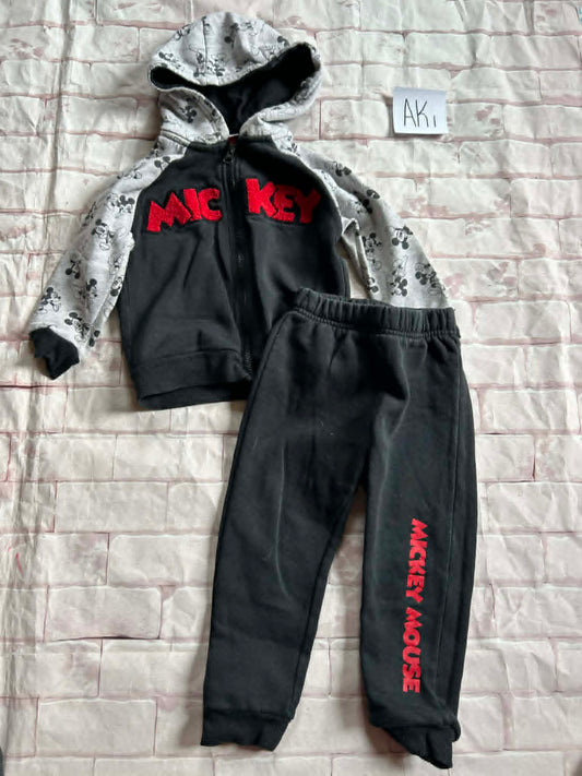 Outfits Size 2
