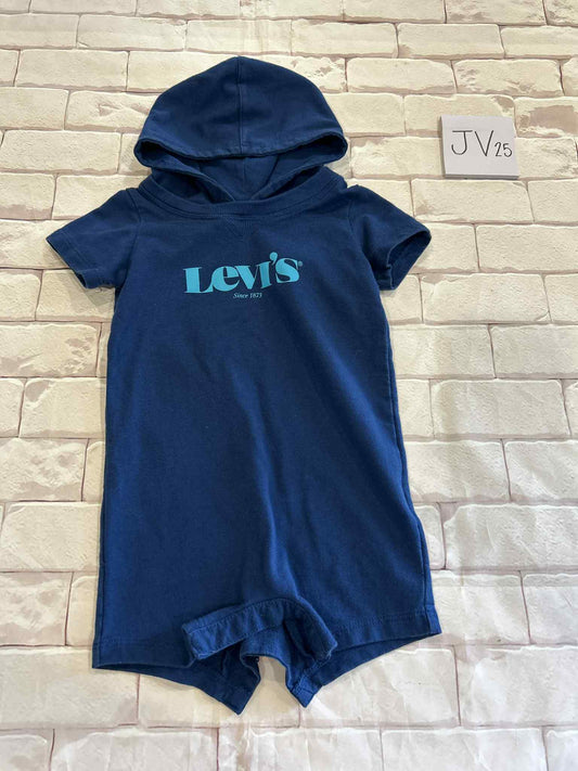 Outfits Size 18m