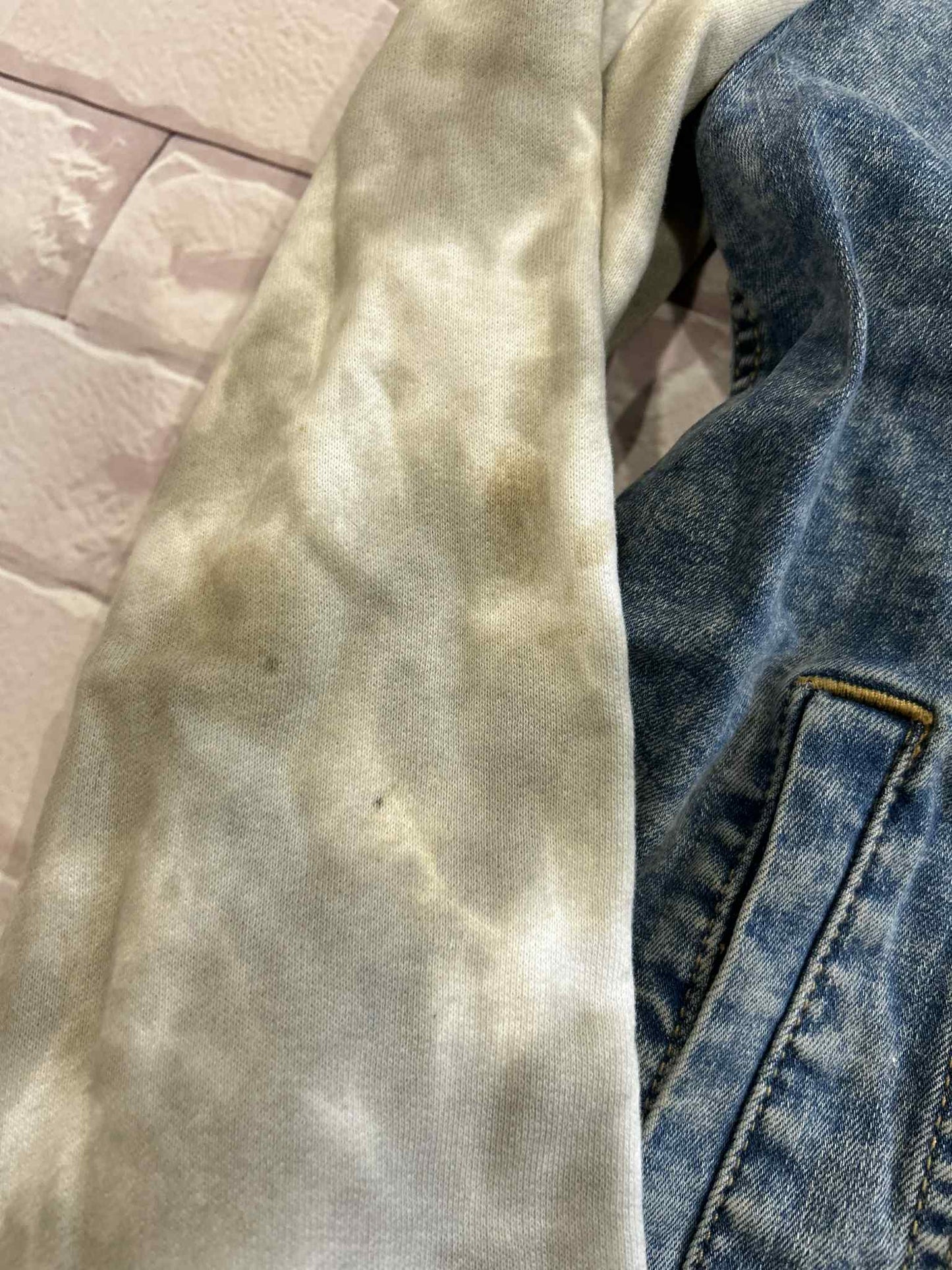 Tops Size 13/14 Stain on arm