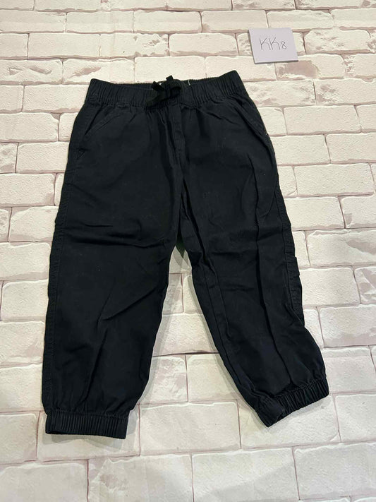 Bottoms Size 5 Capri