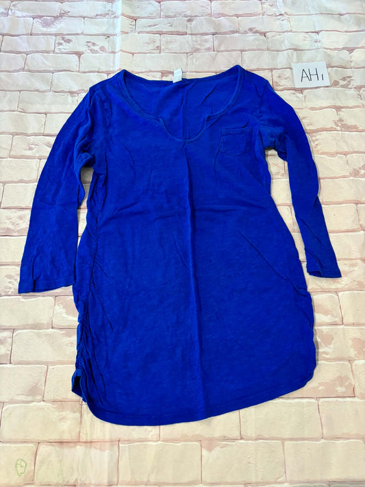 Ladies Maternity Tops Size M