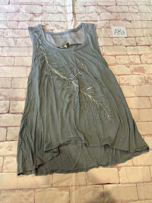 Ladies Tops Size M