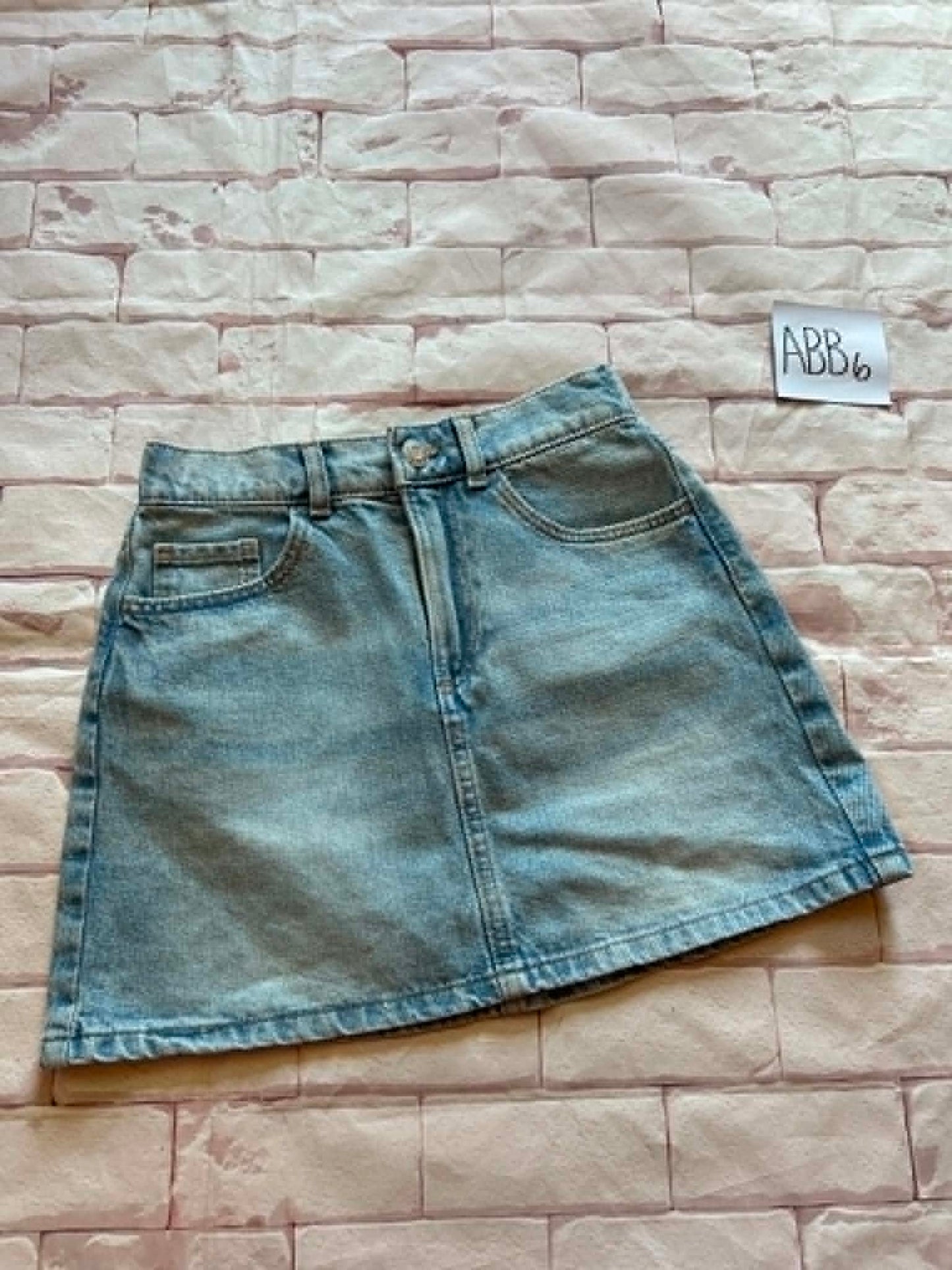 Bottoms Size 8-9 Stain on Back Pocket