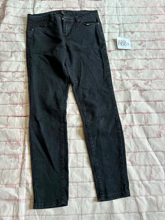 Ladies Bottoms Size 27