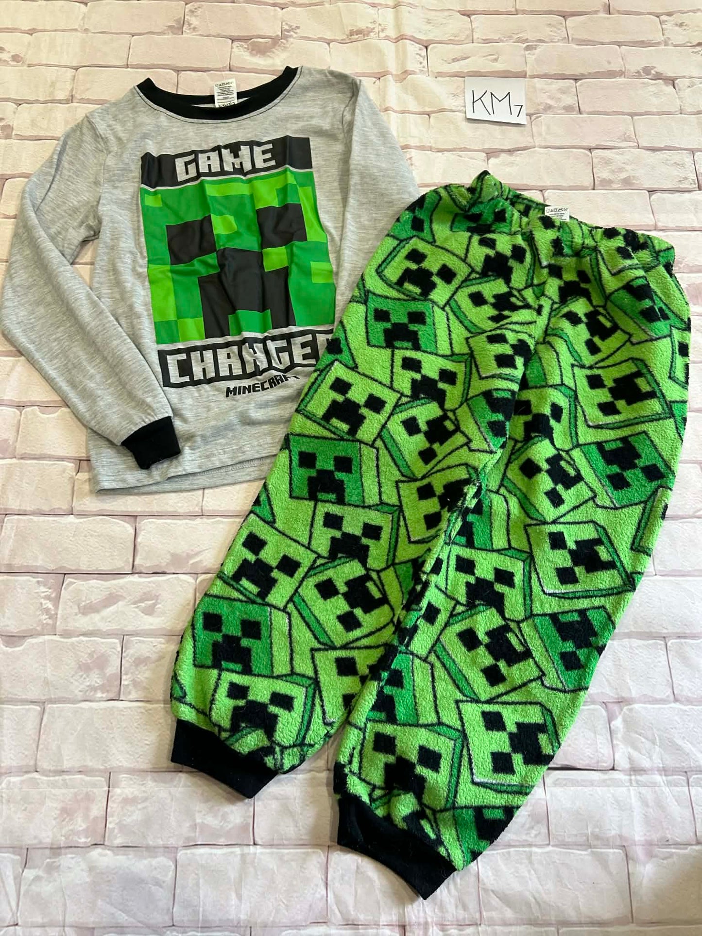 Sleepwear Size 7/8 Wash Wear