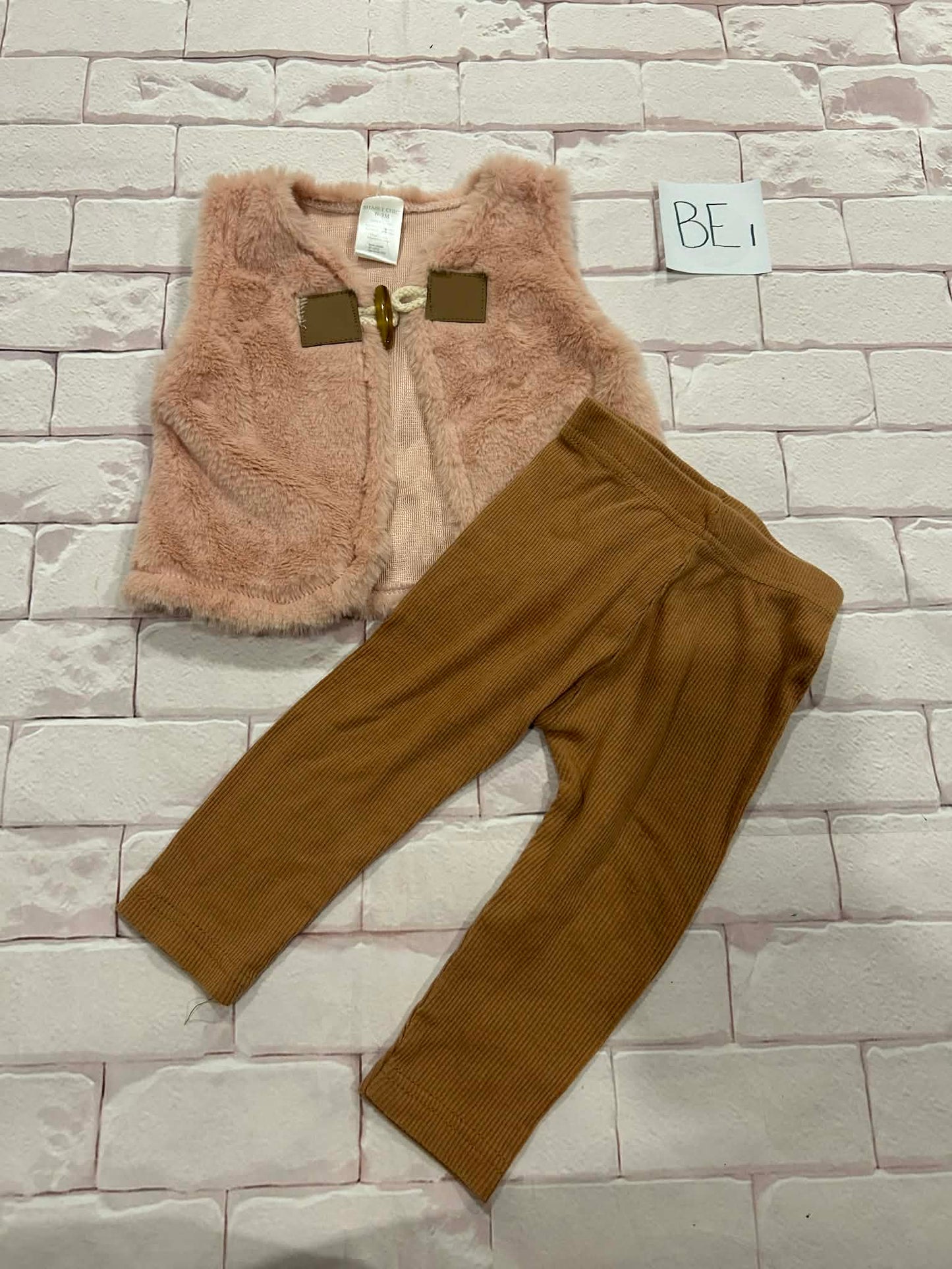 Outfits Size 6-9/9-12m