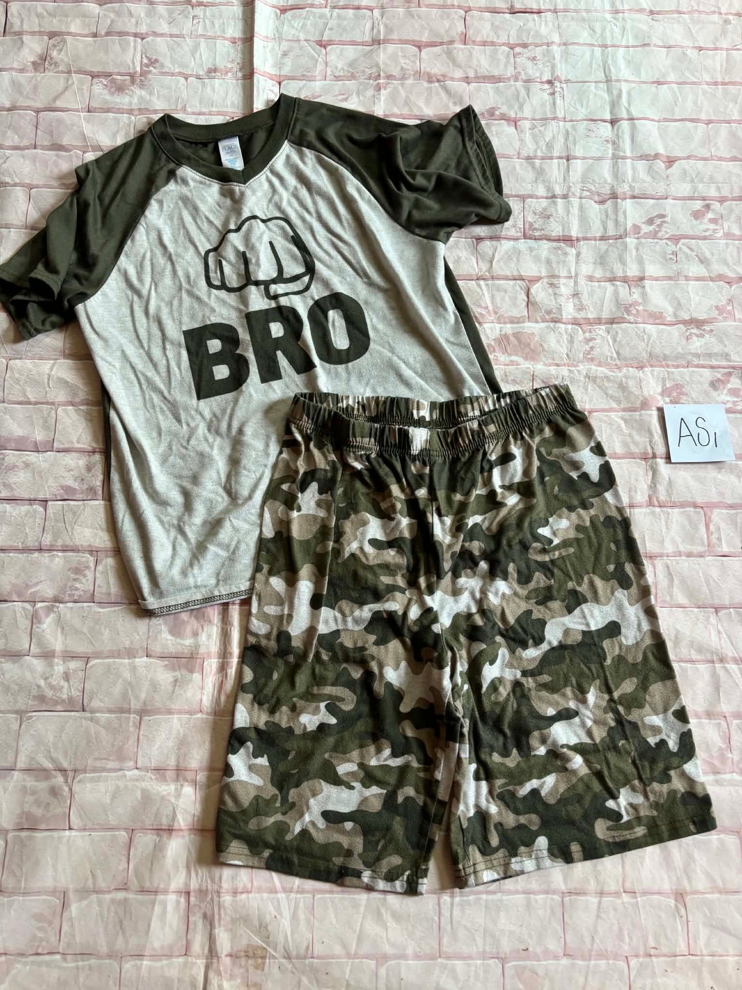 Sleepwear Size 16 Wash Wear
