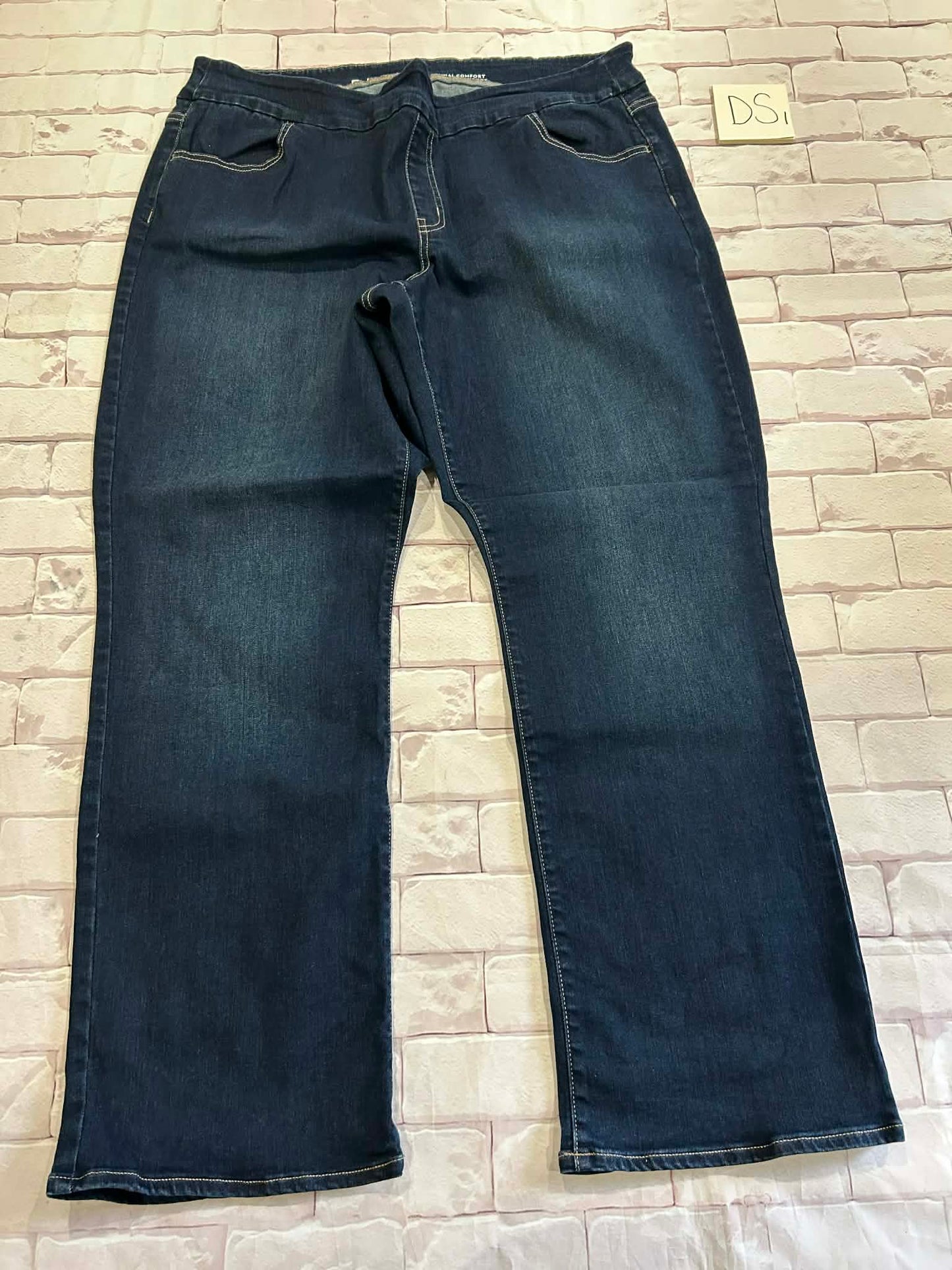 Ladies Bottoms Size 36