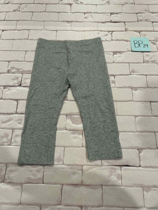 Bottoms Size 7/8 Capri