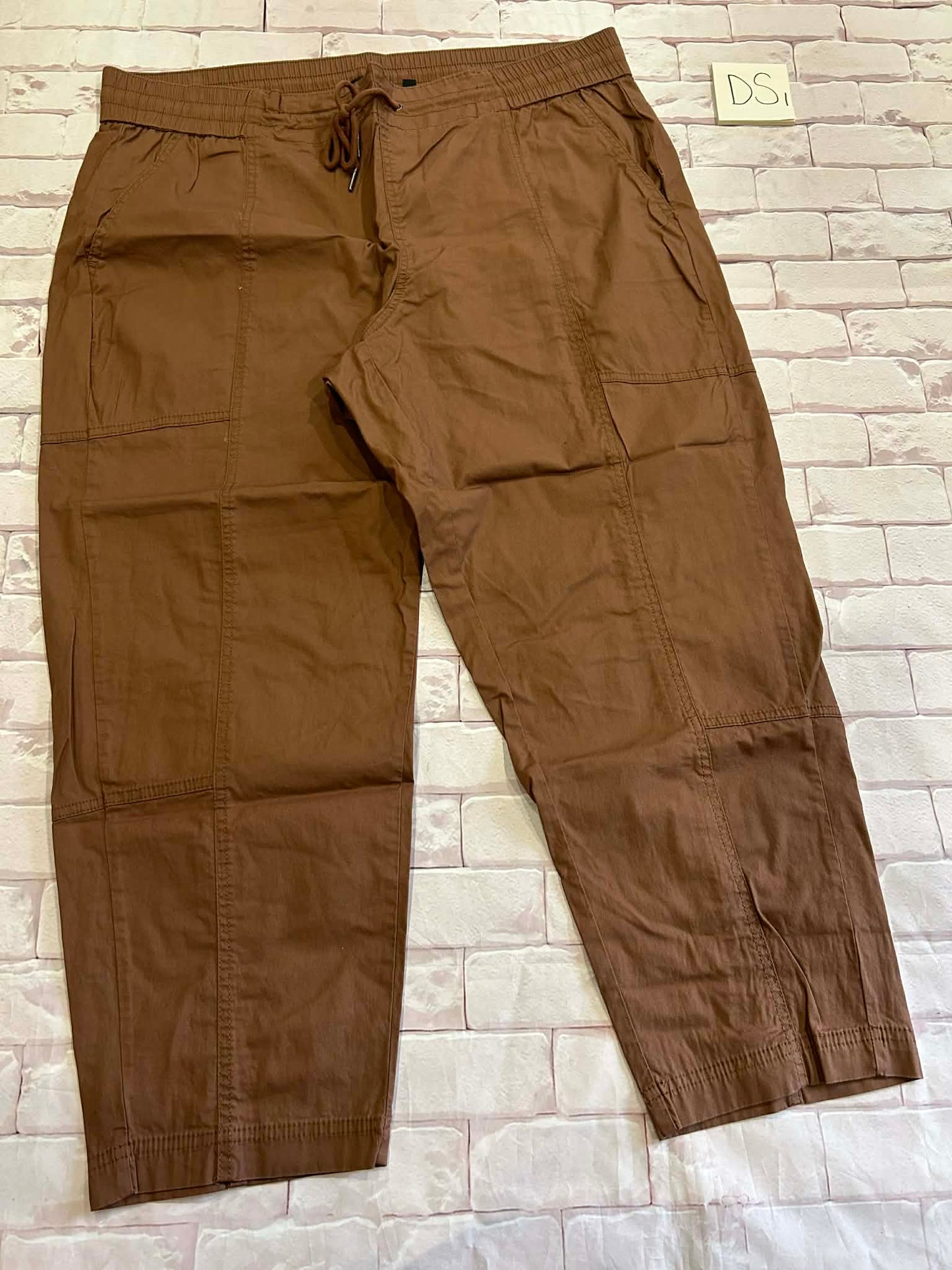 Ladies Bottoms Size 20