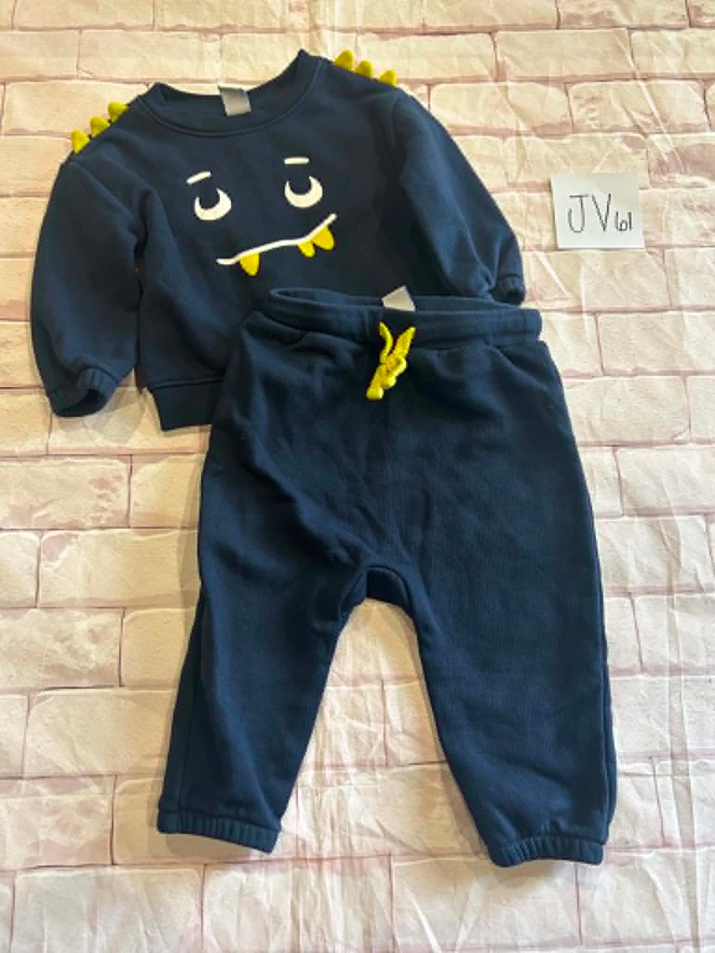 Outfits Size 6-12m